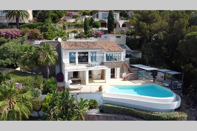 Maison - 150 m² - 4 pièces