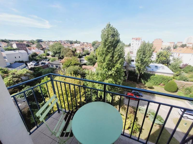 Appartement - 105 m² - 5 pièces