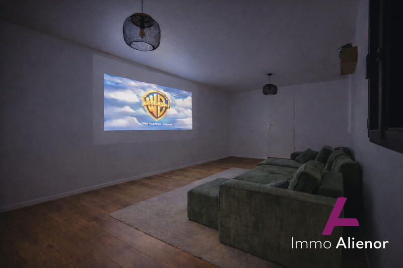 Maison - 170 m² - 6 pièces