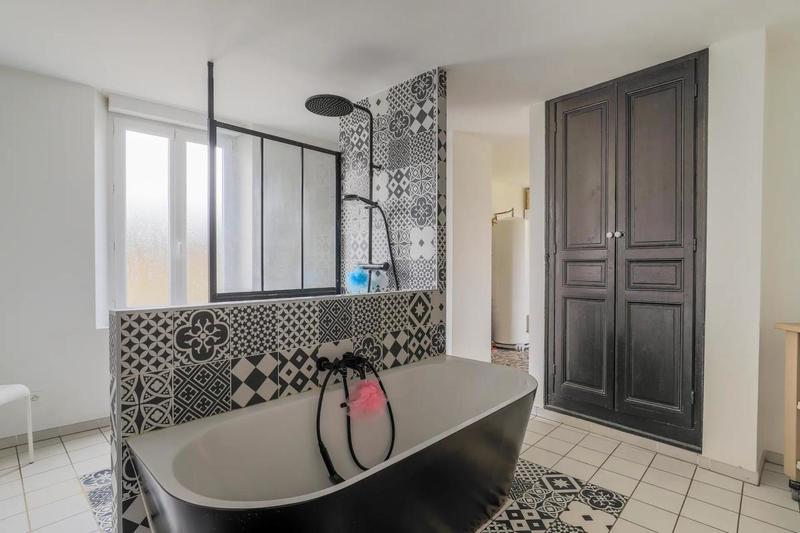 Maison - 227 m² - 5 pièces