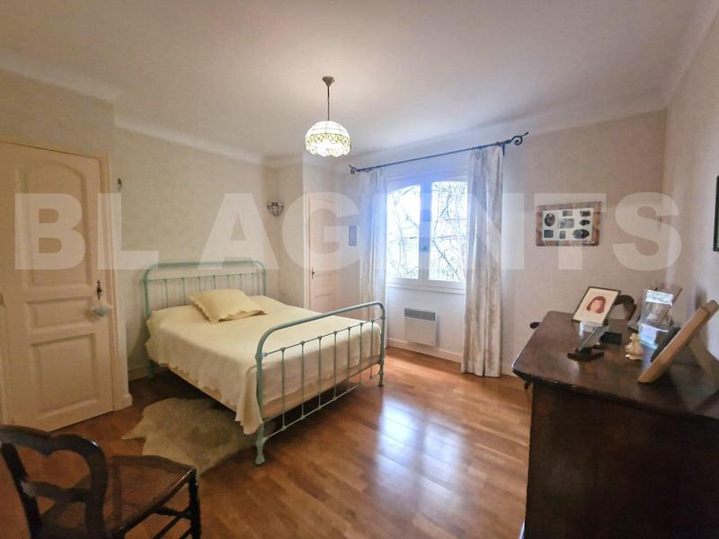 Maison - 175 m² - 6 pièces