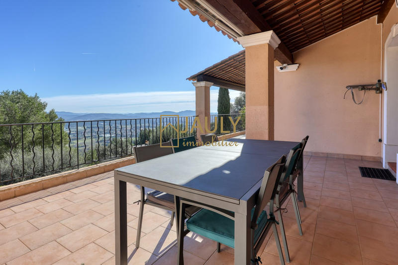 Villa - 190 m² - 8 pièces