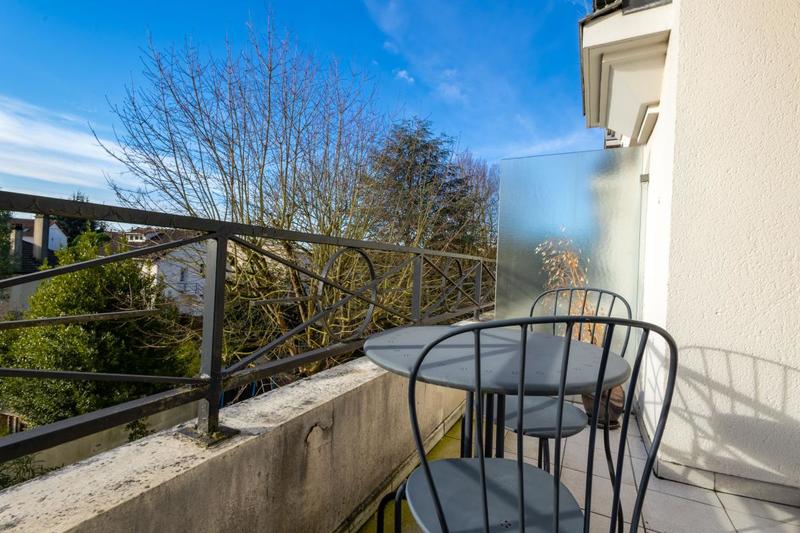 Appartement - 99 m² - 4 pièces