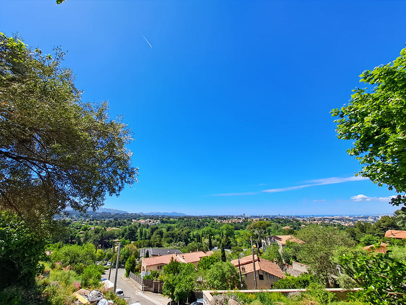 Maison - 185 m² - 8 pièces