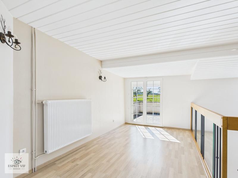 Maison - 194 m² - 6 pièces