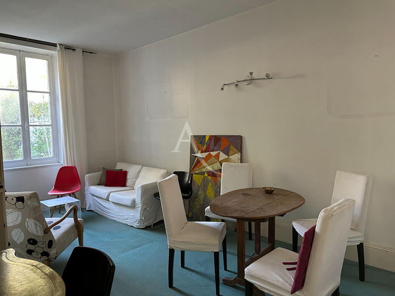 Maison - 121 m² - 8 pièces