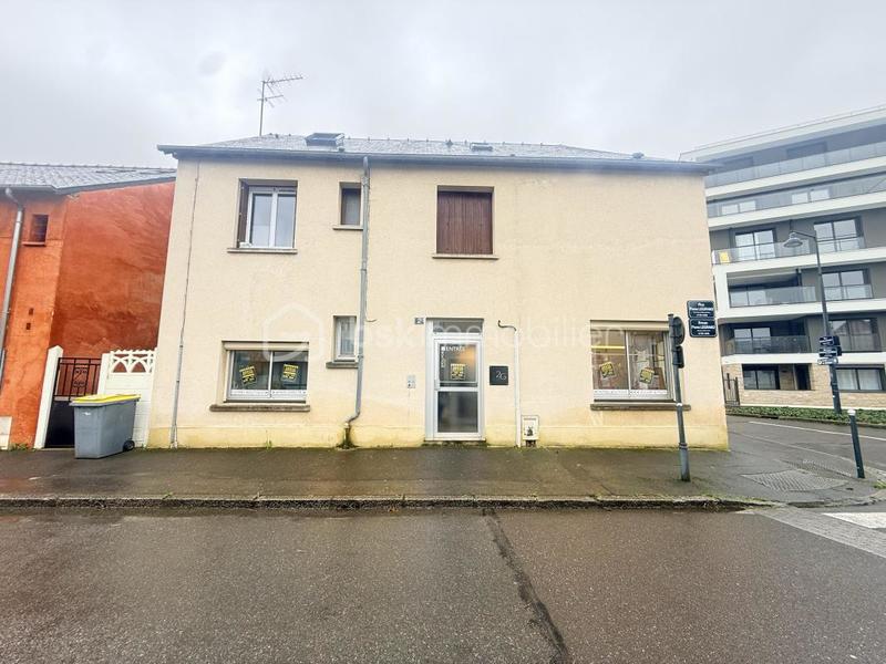 Local commercial - 67 m² - 3 pièces