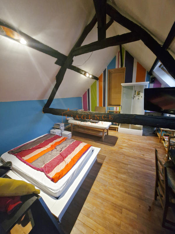 Propriété - 361 m² - 12 pièces