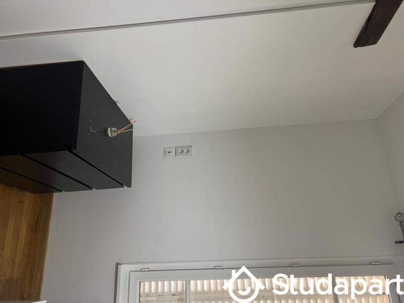 Chambre - 9 m² - 1 pièce