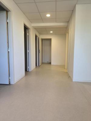 Bureau - 89 m² - 5 pièces