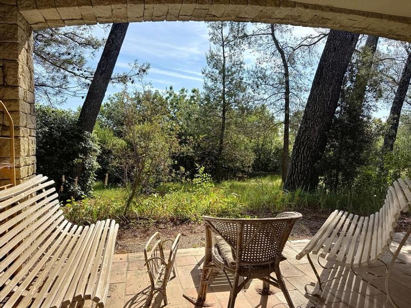 Villa - 308 m² - 10 pièces