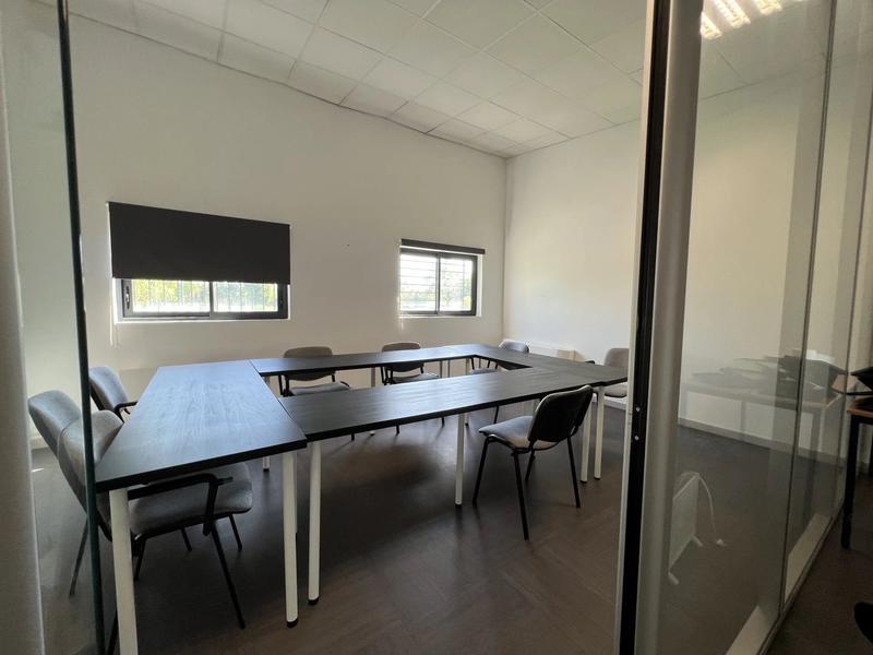 Bureau - 11 m² - 1 pièce