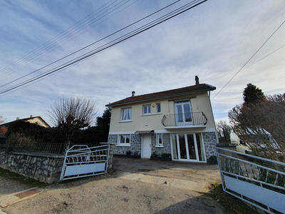 Maison - 136 m² - 5 pièces