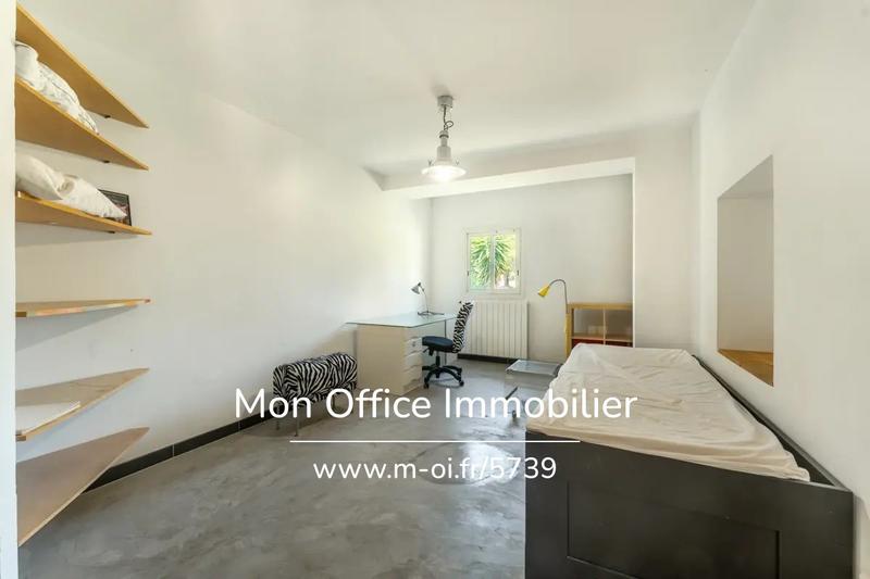 Villa - 240 m² - 5 pièces