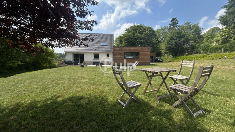 Pavillon - 166 m² - 8 pièces