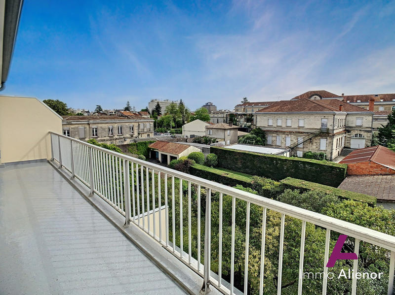 Appartement - 106 m² - 4 pièces