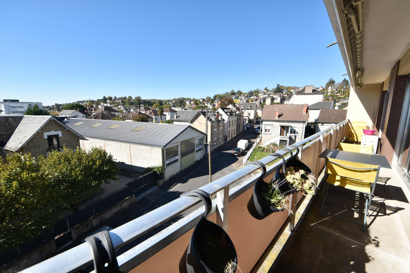 Appartement - 93 m² - 5 pièces