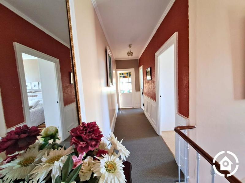 Maison ancienne - 283 m² - 9 pièces