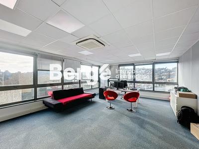 Bureau - 485 m²
