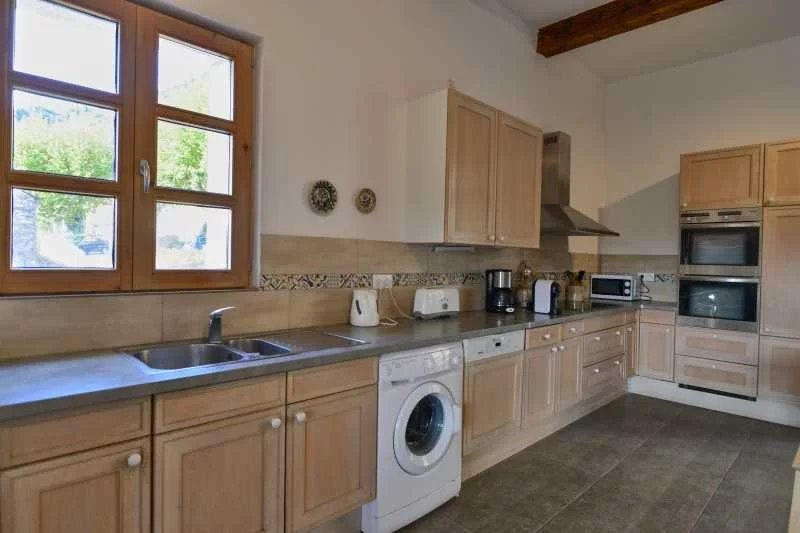 Maison traditionnelle - 478 m² - 13 pièces