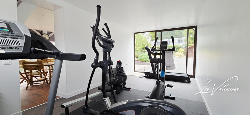 Maison - 182 m² - 6 pièces