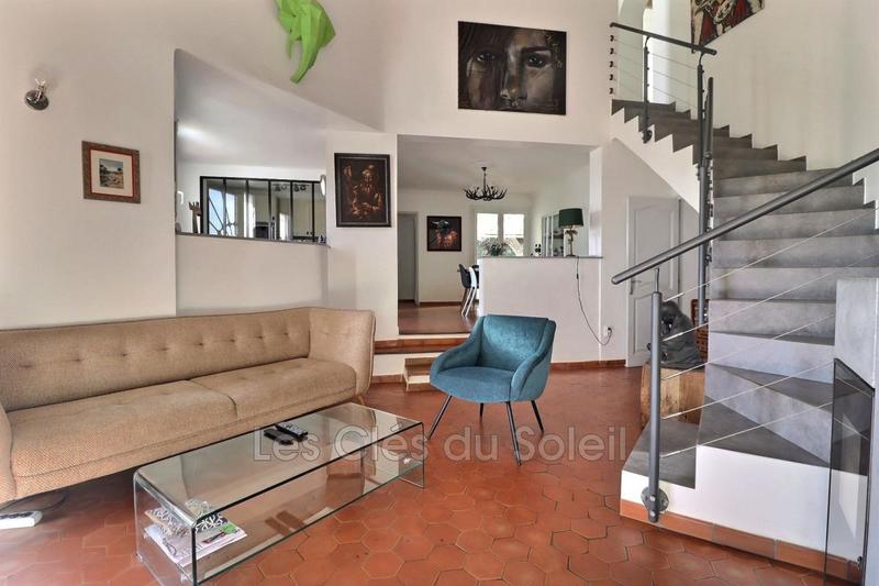 Villa - 137 m² - 6 pièces