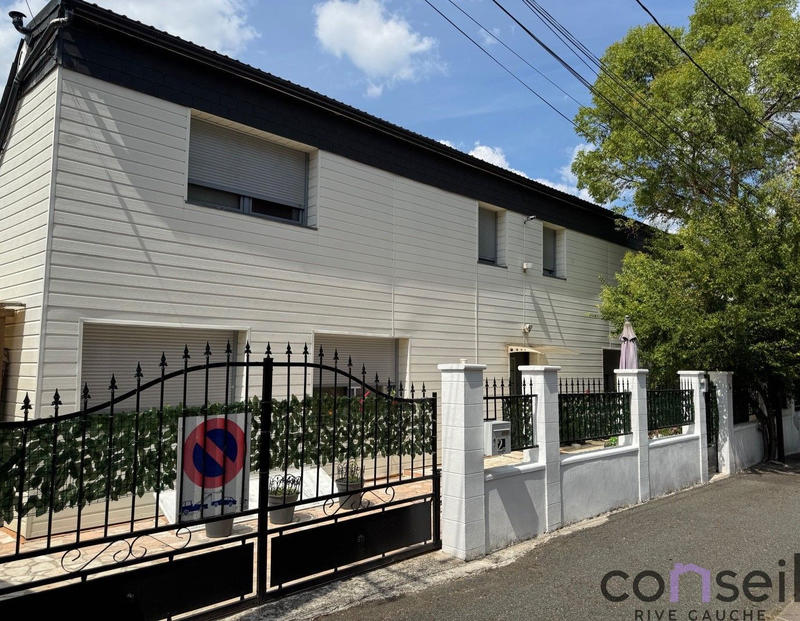 Maison - 180 m² - 6 pièces