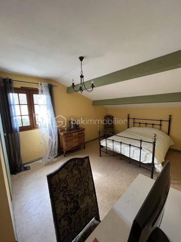 Demeure - 140 m² - 6 pièces