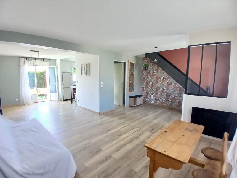 Maison - 98 m² - 5 pièces