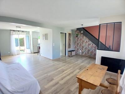 Maison - 98 m² - 5 pièces