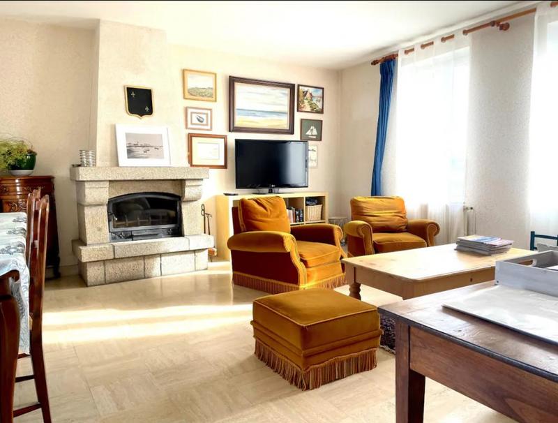 Maison - 170 m² - 8 pièces