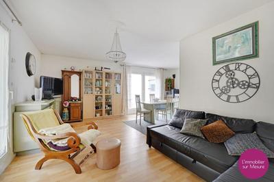 Appartement - 100 m² - 4 pièces