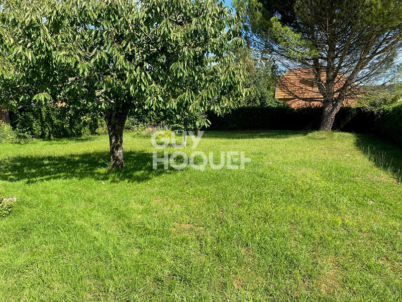 Maison - 215 m² - 8 pièces