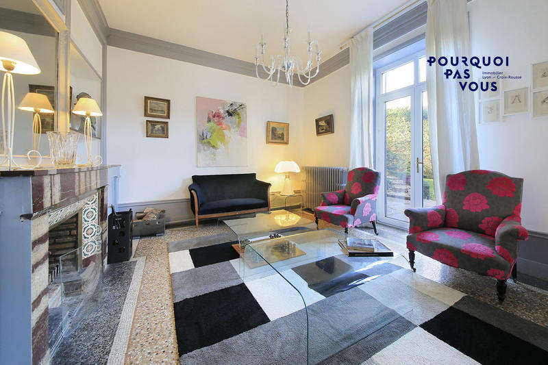 Maison - 400 m² - 10 pièces