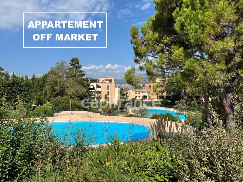 Appartement - 80 m² - 2 pièces