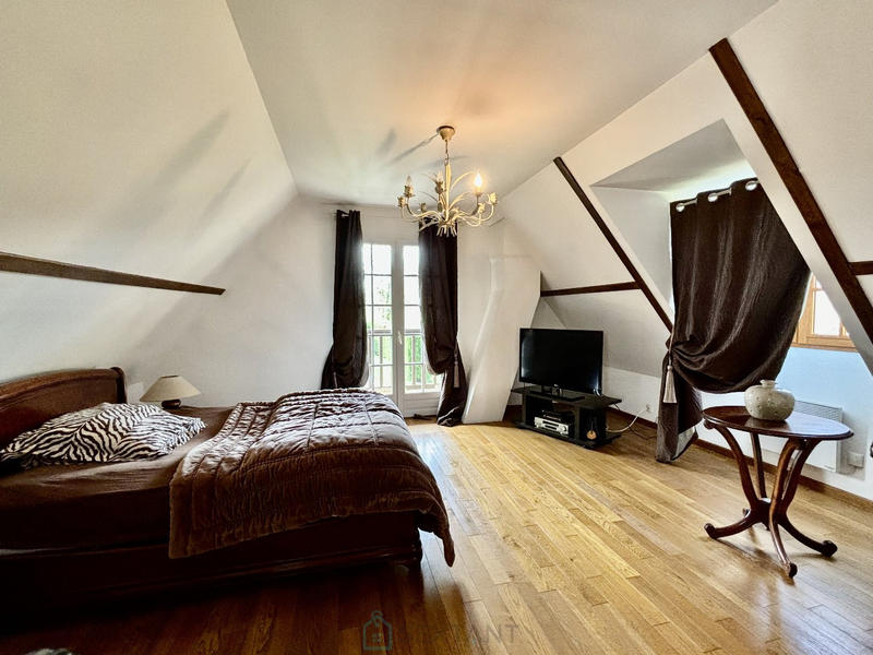 Maison - 150 m² - 5 pièces