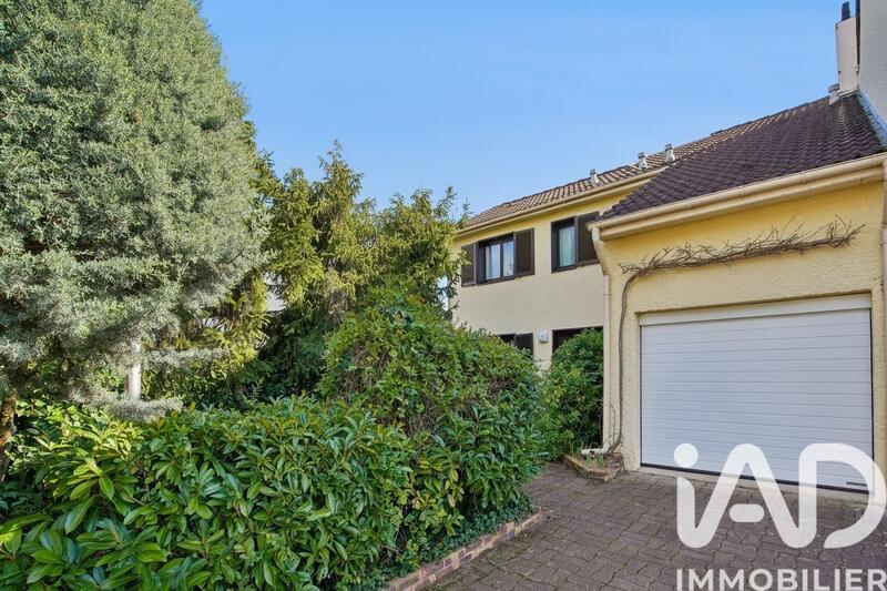 Maison - 105 m² - 5 pièces