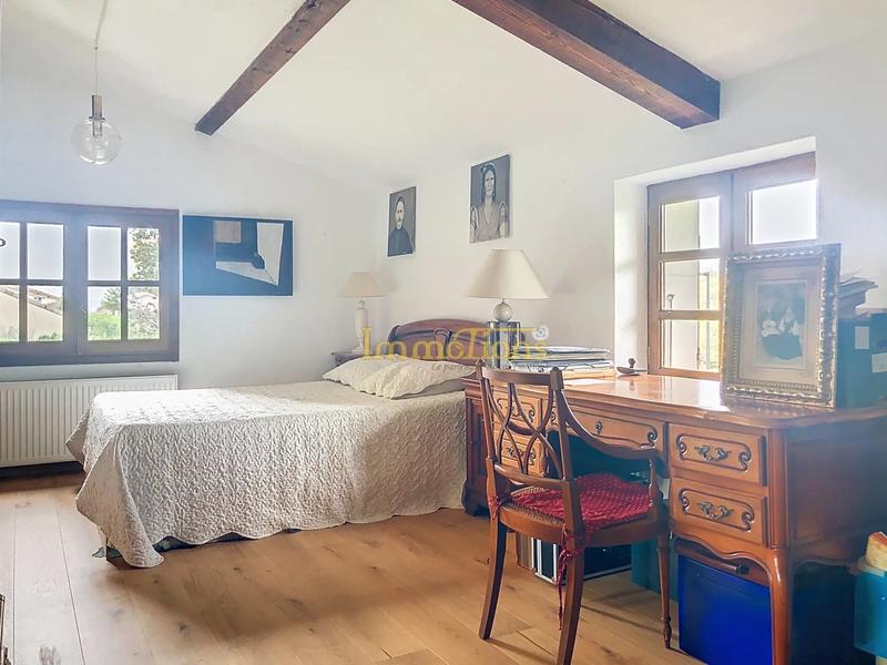 Maison - 354 m² - 12 pièces