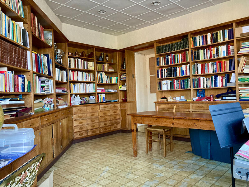 Maison - 220 m² - 11 pièces