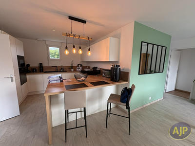 Maison - 80 m² - 3 pièces