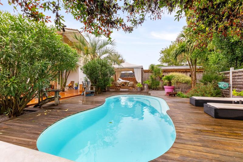 Maison - 156 m² - 7 pièces