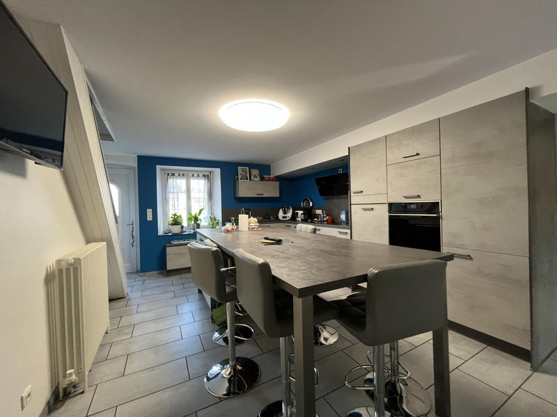 Maison - 182 m² - 7 pièces