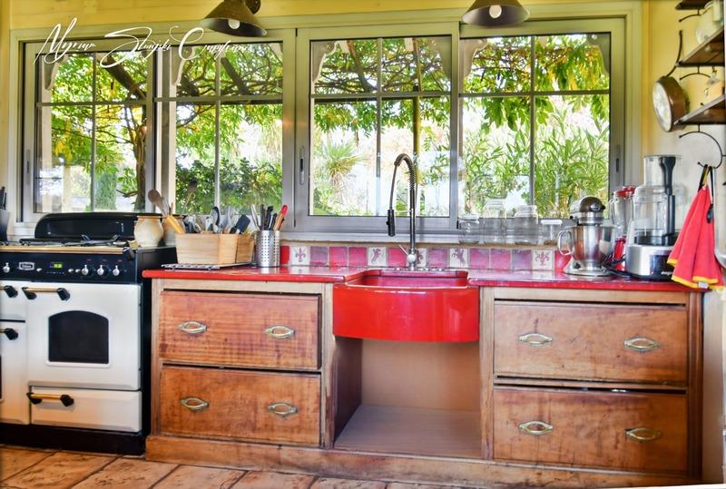 Maison de maîtres - 360 m² - 10 pièces