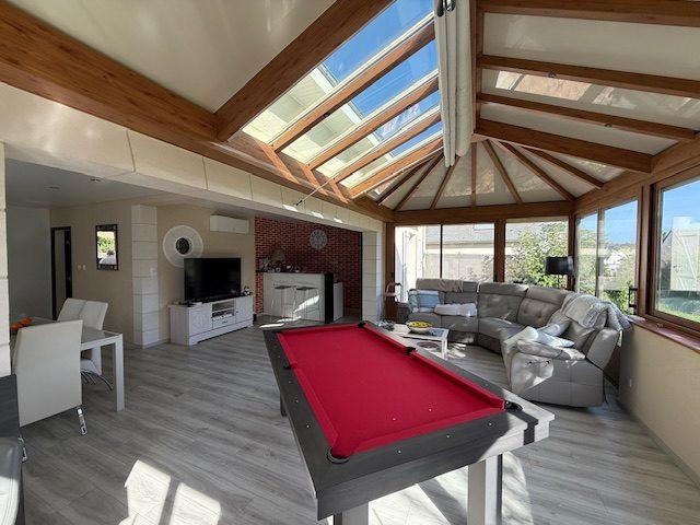 Maison - 168 m² - 8 pièces