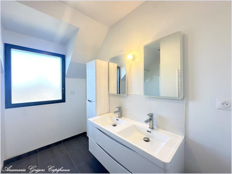 Maison - 164 m² - 7 pièces