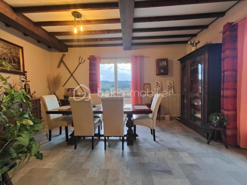 Maison - 85 m² - 5 pièces