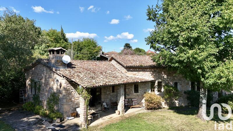 Maison - 193 m² - 7 pièces