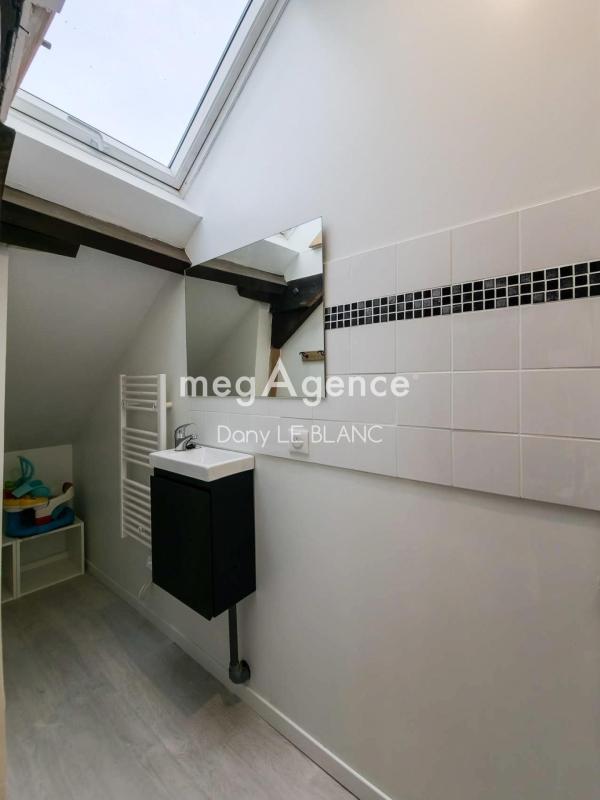 Maison - 147 m² - 9 pièces
