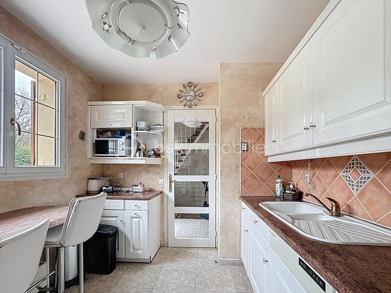 Propriété - 136 m² - 6 pièces