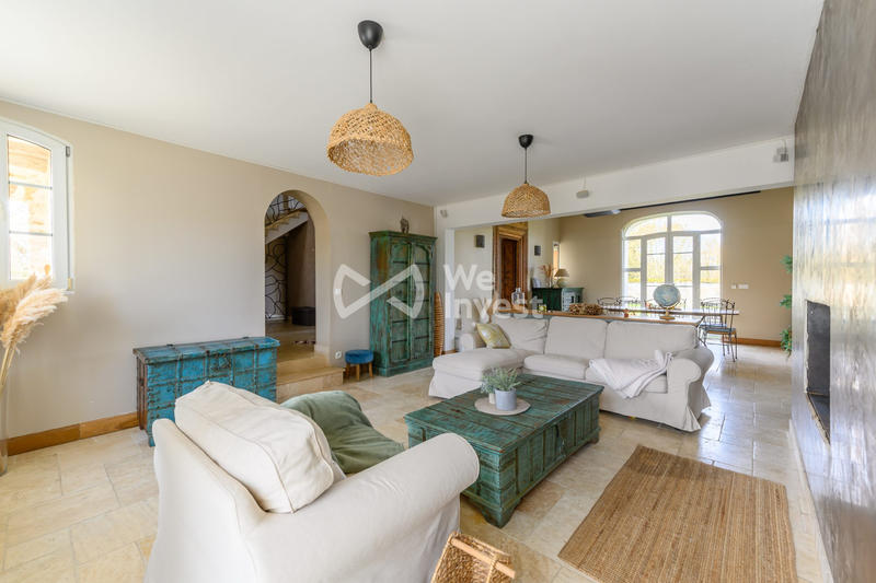 Villa - 427 m² - 14 pièces